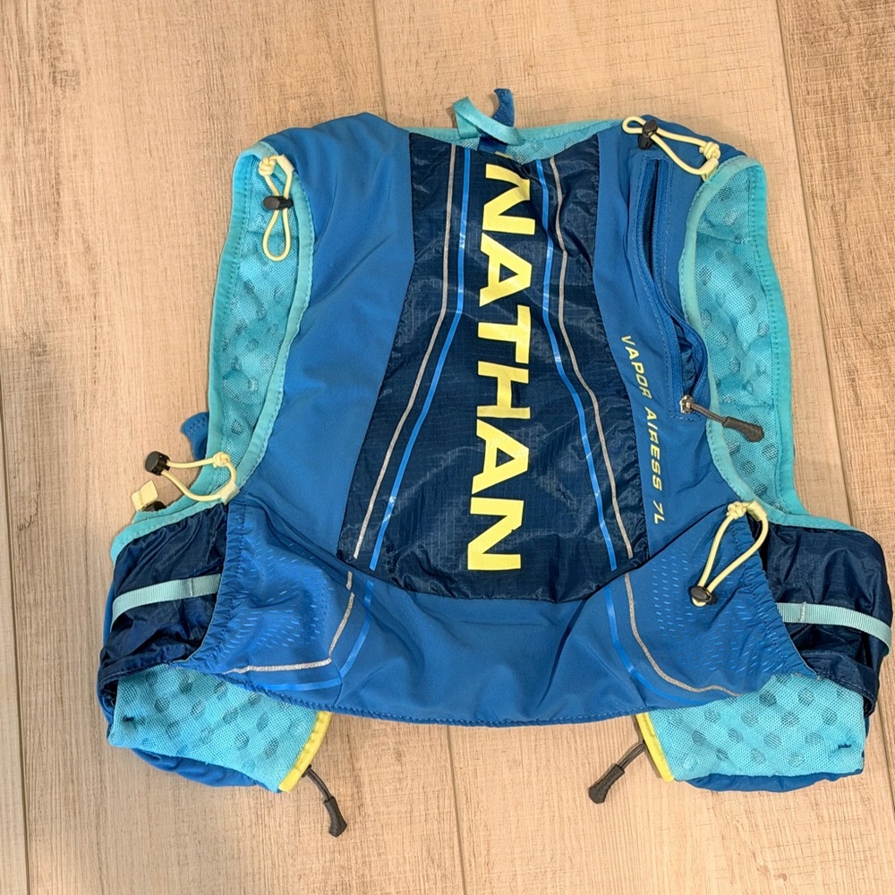 Nathan Women’s Vapor Airess 7L - Blue